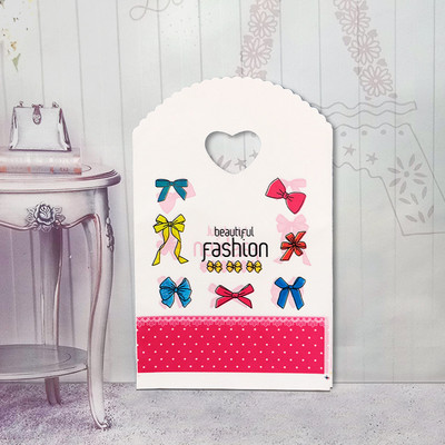 50 τμχ/παρτίδα Διάφορα μοτίβα κοσμήματα Πλαστική τσάντα σε σχήμα καρδιάς Οβάλ λαβές Μίνι τσάντα συσκευασίας δώρου Κατάστημα μικρές τσάντες αγορών