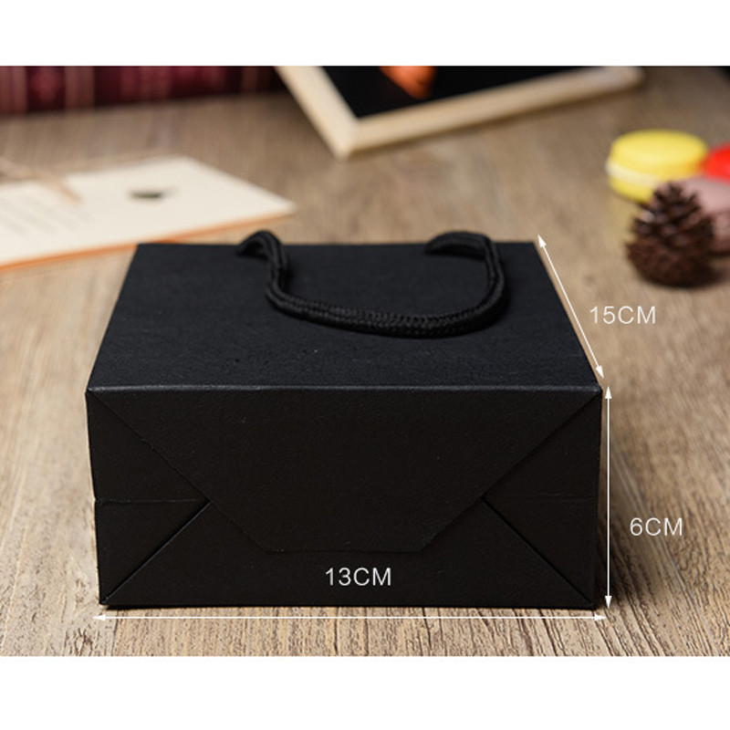 Μικρή χάρτινη τσάντα δώρου Τσάντες δώρου Kraft Mini φορητές τσάντες δώρου Τσάντες περιτυλίγματος για δώρο Μαύρη λευκή χάρτινη τσάντα Kraft