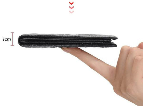 Un nou model de portofel pentru bărbați cu compartiment pentru documente și bancnote