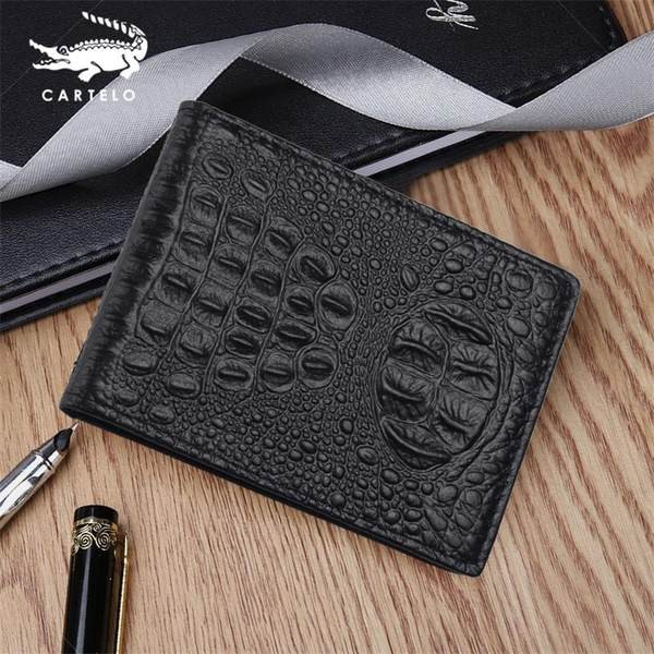 Un nou model de portofel pentru bărbați cu compartiment pentru documente și bancnote