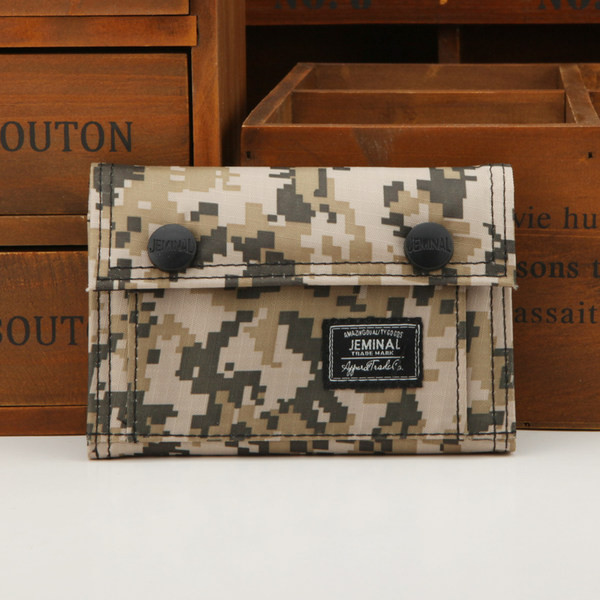 Ανδρικό πορτοφόλι παραλλαγής με θήκη για κάρτες