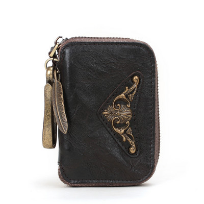 Portofel modern din piele cu fermoar și element metalic