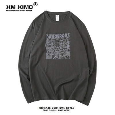 Férfi blúz felirattal és applikációval