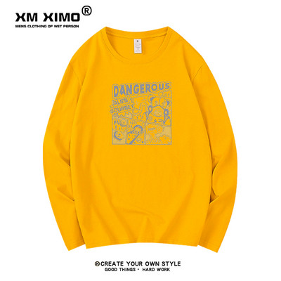 Férfi blúz felirattal és applikációval