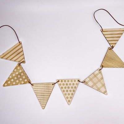 INS Põhjamaade puidust kolmnurga lipp, seinale riputatav vanik Beebi sünnipäevapeo bänner Lastetoa sisekujundus fotorekvisiidid