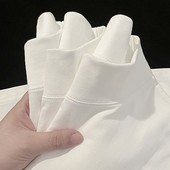 Ανδρική μονόχρωμη μπλούζα με γιακά πόλο