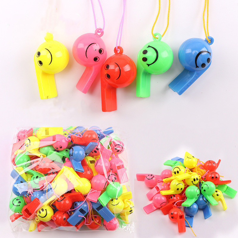 20 buc. Fluiere drăguțe de fotbal cu fața fericită pentru copii, pentru petrecerea de aniversare, cadou pentru oaspeți.