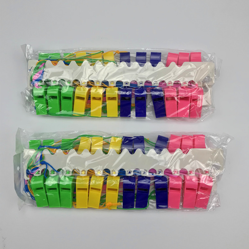 100 kom/lot Plastična zviždaljka u boji Zviždaljka za suca Profesionalna zviždaljka za nogometnog suca Zviždaljka za košarkaškog suca Dolphin E11070