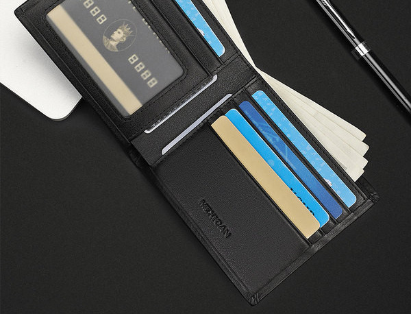 Muški kožni novčanik crne boje