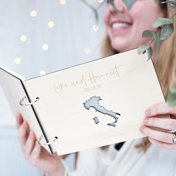 Rustikaalne isikupärastatud maailmakaart Pulmakülaliste raamat – Kohandatud osariigi pulmade külalisteraamat – Pikamaa armastuse ja puidust pulmade külalisteraamat