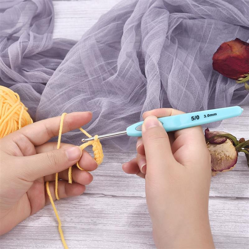 8 buc. Amestecul colorat Dimensiune 2,5 mm-6 mm Croșetat tricot țesătură fire artizanat ac de tricotat mâner din plastic cârlige de tricotat ace instrumente