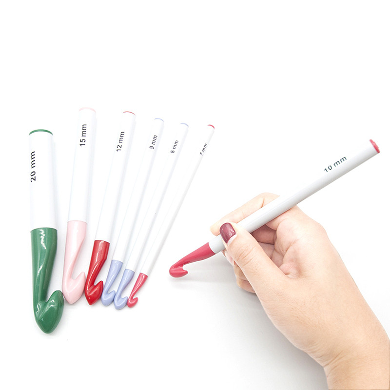 6/7 tk Mitmes suuruses Plastikust heegelnõel Heegelnõel Kudumisvardad Paks villane koe lõng Käsitöö kudumistööriist DIY käsitöö