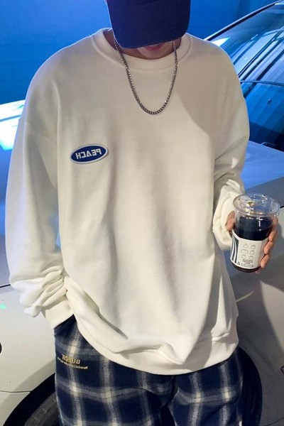 Bluză pentru bărbați cu model gratuit, cu decolteu oval și logo