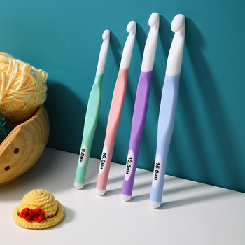Горещи 1 бр. TPR мека дръжка Кука за плетене на една кука Candy Colors Комплект игли за плетене на една кука ABS Кука за игли за плетене за всеки размер на преждата 8,0-15,0 мм
