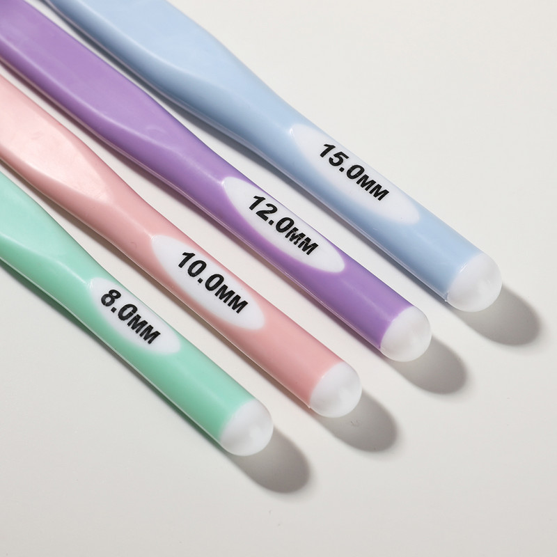 Kuum 1 tk TPR pehme käepidemega heegelnõel Candy Colors heegelnõela komplekt ABS kudumisvardakonks igale lõngale suurusega 8,0-15,0 mm