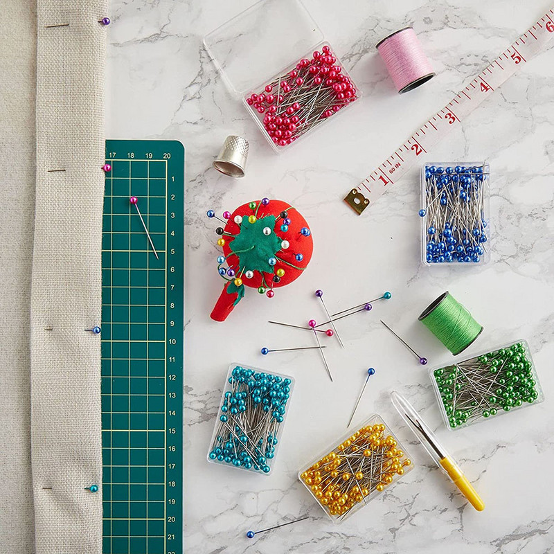 100 tk/karp 38 mm õmblusnõelad klaaskuuli mitmevärvilised peanõelad sirged teppimisnõelad pärlipead rõivameistrile.