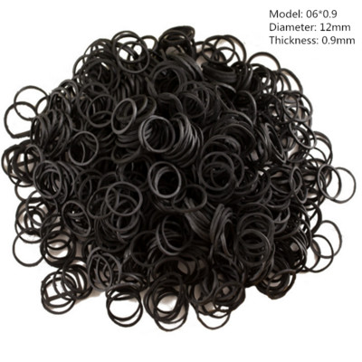 100 vnt. Įvairių dydžių elastinės guminės juostos, lipnios medžiagos Tvirtinimo juostos elastinės juostos Biuro mokiniams Mokyklinės kanceliarinės prekės