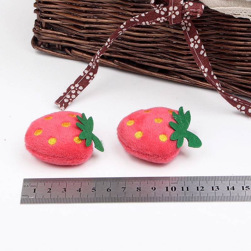 Maasikakujuline käsitsi nõela sisestamise tööriistad Risttihvti padjahoidja Õmblustööd koos magnetiga DIY tarvikud