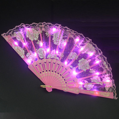 Φωτισμός LED Κομψό Rose Lace Floral Hand Fans Φωτεινές Στολές για Δώρα Γαμήλιου Χορού Εκκλησιαστικά Δώρα Show Bar Glow Christmas