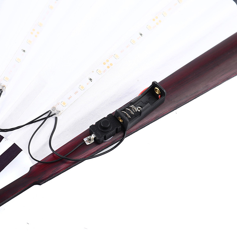 Helendav kokkupandav LED-fänn tantsimine valgusfänniõhtushow Halloweeni jõulureivifestivali aksessuaarid Pimedas helendavad peotarbed