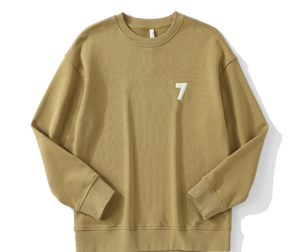 Vabaaja ovaalse kaelusega ja pikkade varrukatega meeste pluus - lai mudel