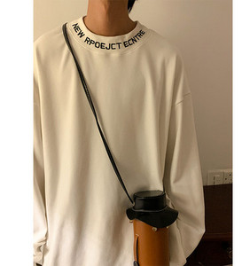 Široki model muške bluze s printom i dugim rukavima