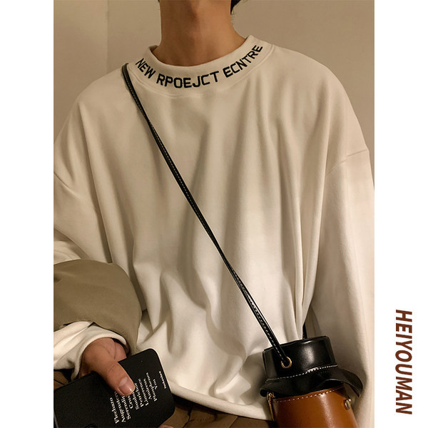 Široki model muške bluze s printom i dugim rukavima