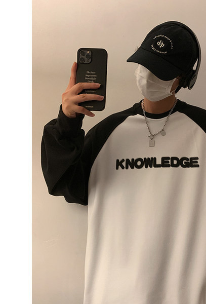 Kevadine prindi ja ovaalse kaelusega meeste pluus