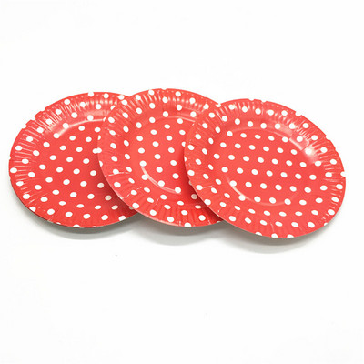 Dekorácie na narodeninovú párty s červeno-bielymi bodkami, jednorazový riad, taniere s bodkami, obrúsky, bannery, slamky