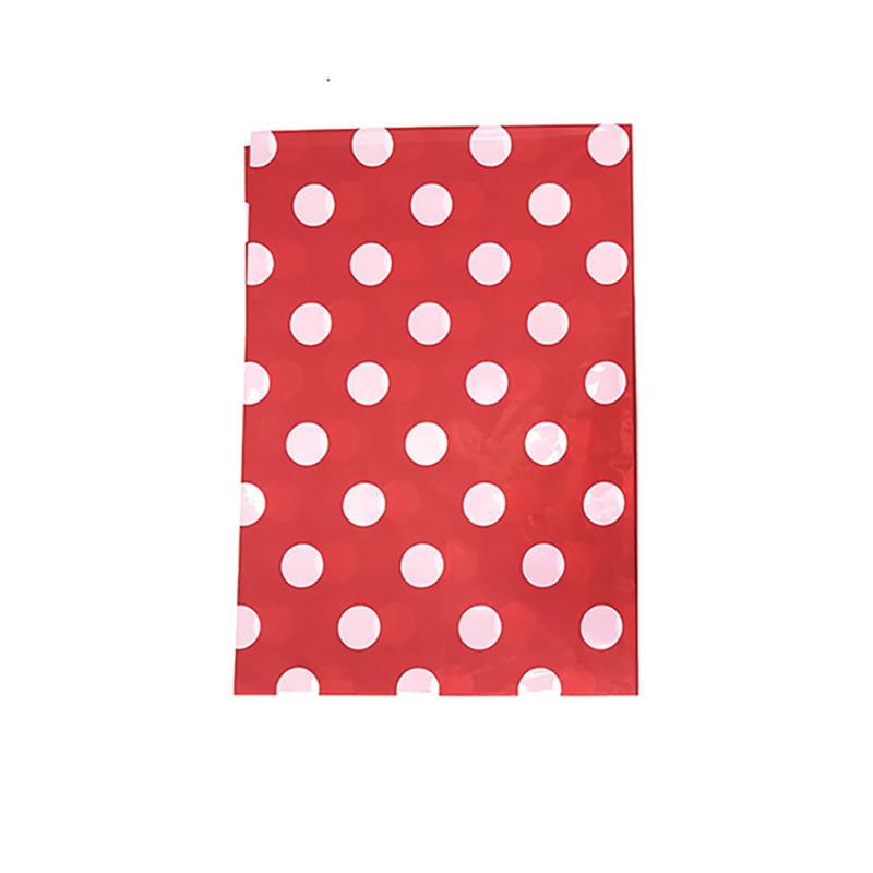 Dekorácie na narodeninovú párty s červeno-bielymi bodkami, jednorazový riad, taniere s bodkami, obrúsky, bannery, slamky