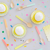 24tk/komplekt Ühekordsed puidust lauanõud Kahvlid Lusikad Nuga Söögiriistad Pulma sünnipäevapeo lauanõud Kaunistus magustoit kahvel