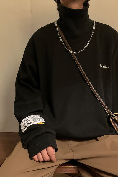 Φαρδύ μοντέλο ανδρική μπλούζα με λογότυπο και γιακά πόλο