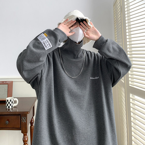 Tasuta mustriga meeste pluus polo krae ja tikitud kirjaga