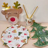 8 Gostiju Jednokratno posuđe za božićnu zabavu Crtić Elk Božićno drvce Papirnati tanjuri Šalice Dječji pribor za zabavu za sretan Božić