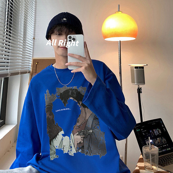 Moodne meeste pluus ovaalse dekoltee ja trükiga