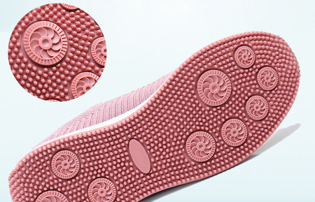 Adidași de damă - cu șireturi și inscripție