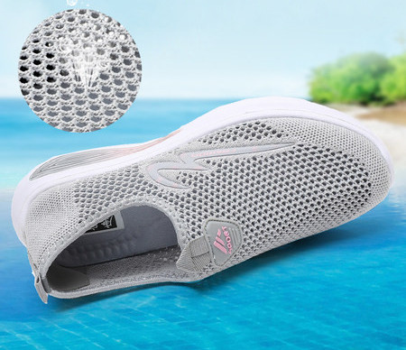 Adidași din plasă cu talpă plată