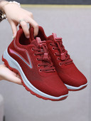 Ženske tenisice sa ravnim đonom - u dvije boje