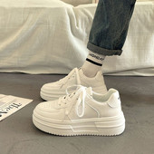 Γυναικεία μοντέρνα sneakers με ψηλή σόλα 6cm και κορδόνια