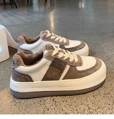 Γυναικεία μοντέρνα sneakers με ψηλή σόλα 6cm και κορδόνια