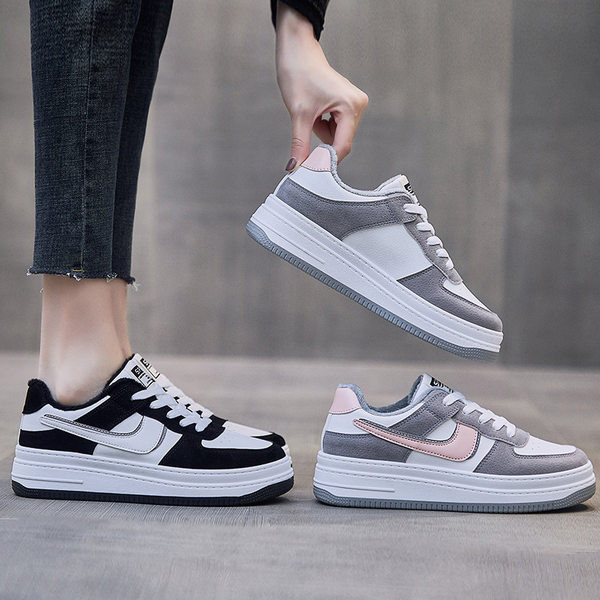 Ženske tenisice s ravnim potplatom na vezanje od eko kože