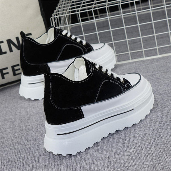 Moderne ženske tenisice s visokim potplatom na vezanje