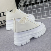 Γυναικεία υφασμάτινα αθλητικά παπούτσια με τραχιά σόλα