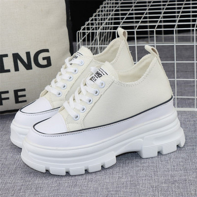 Γυναικεία υφασμάτινα αθλητικά παπούτσια με τραχιά σόλα