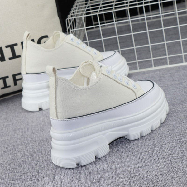 Γυναικεία υφασμάτινα αθλητικά παπούτσια με τραχιά σόλα