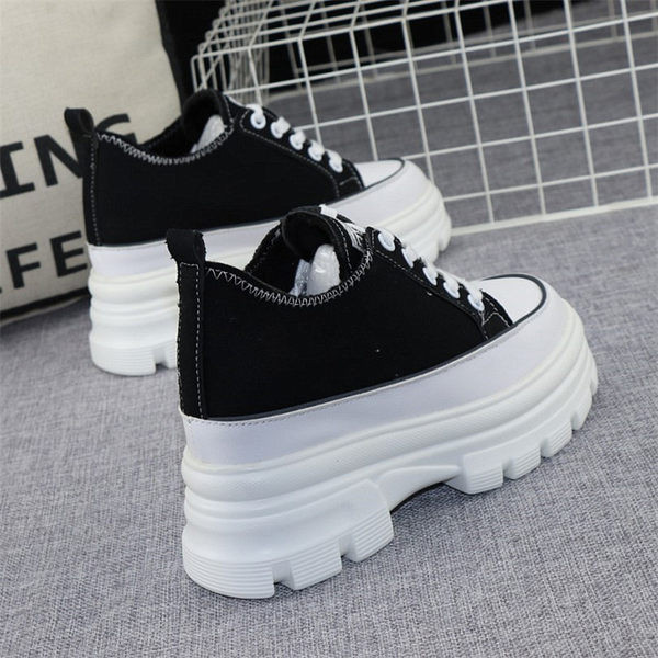 Γυναικεία υφασμάτινα αθλητικά παπούτσια με τραχιά σόλα