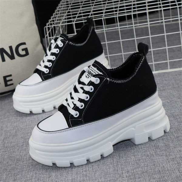 Γυναικεία υφασμάτινα αθλητικά παπούτσια με τραχιά σόλα