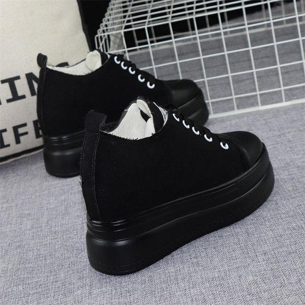 Γυναικεία υφασμάτινα αθλητικά παπούτσια με κορδόνια και ψηλή σόλα 8εκ