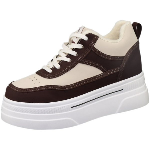 Novi model ženskih tenisica sa visokom platformom