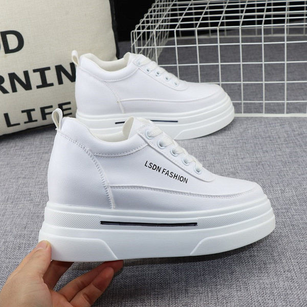 Γυναικεία casual δερμάτινα παπούτσια με κορδόνια